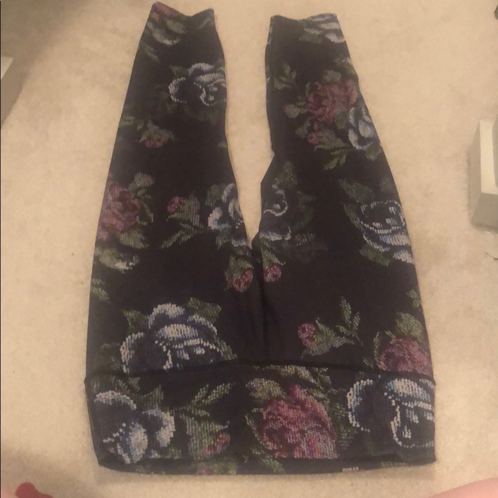 Flower print lulu leggings